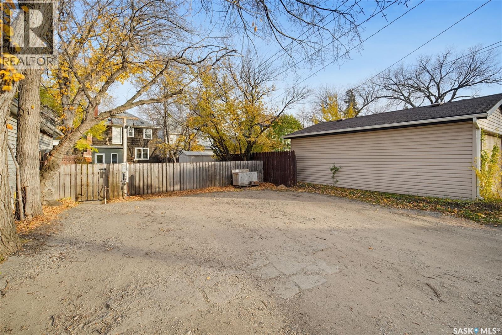 615 Clarence Avenue S, Saskatoon, Saskatchewan  S7H 2E1 - Photo 34 - SK051715