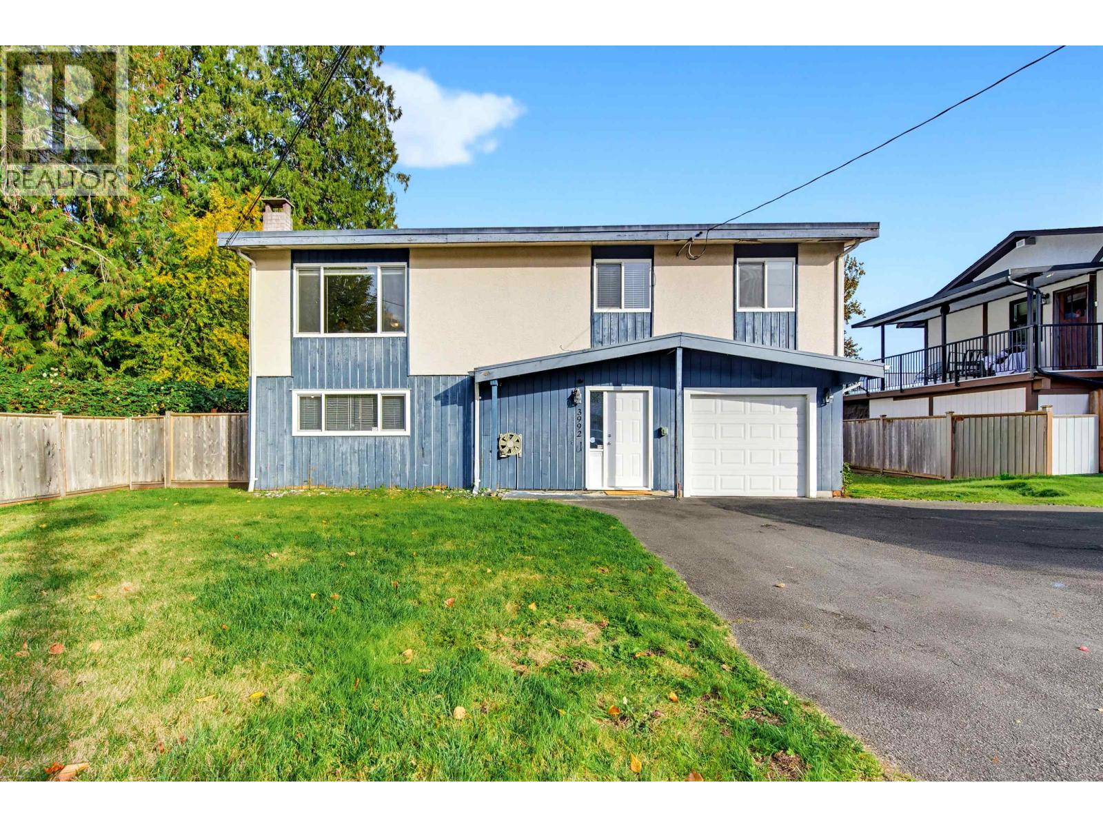 3992 ST. THOMAS STREET, Port Coquitlam, British Columbia