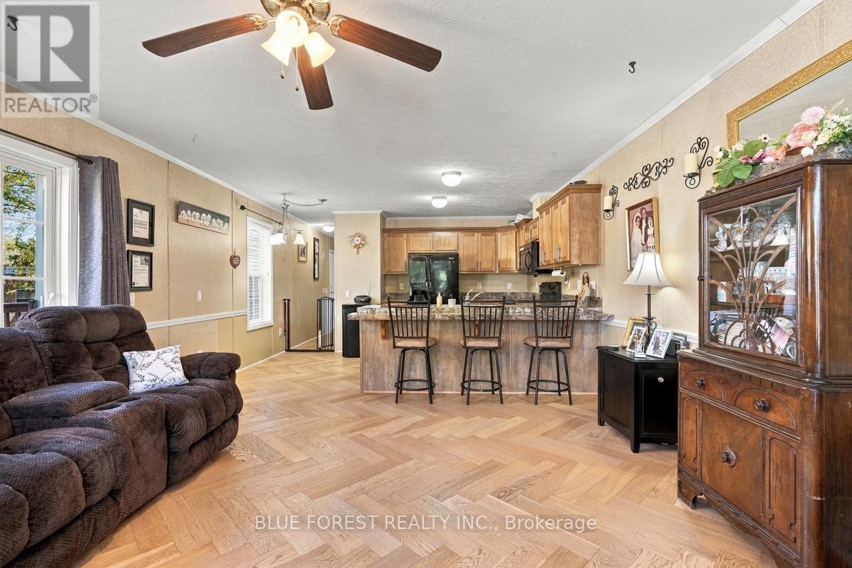 41 - 3100 Dorchester Road, Thames Centre, Ontario  N0L 1G5 - Photo 10 - X14108626