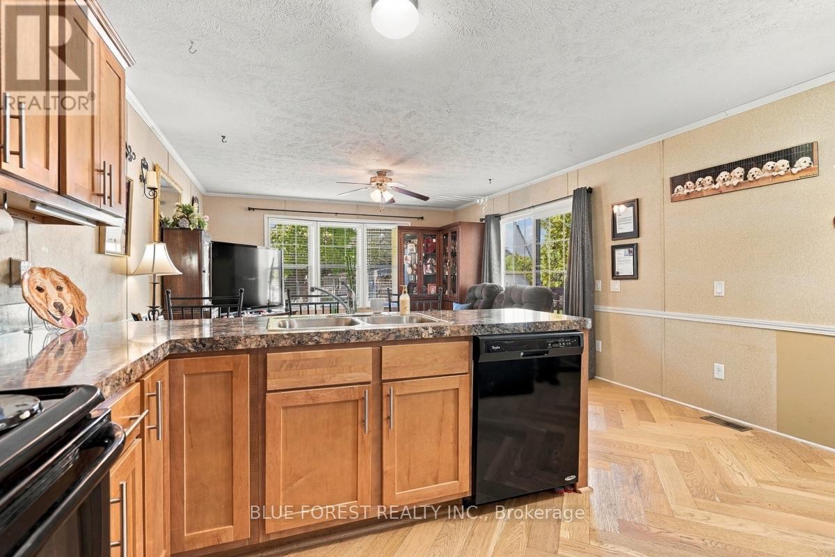 41 - 3100 Dorchester Road, Thames Centre, Ontario  N0L 1G5 - Photo 15 - X14108626