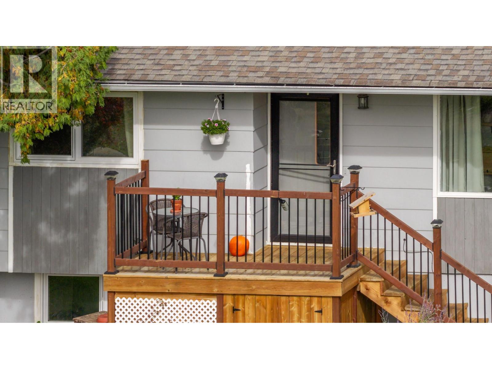 960 Monrose Road, Wynndel, British Columbia  V0B 2N2 - Photo 33 - 10401606