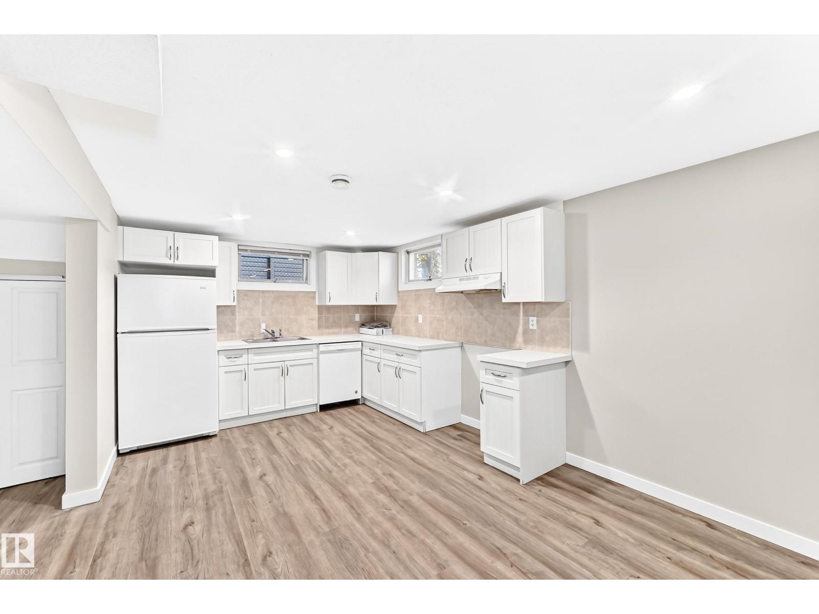 12217 88 ST NW
