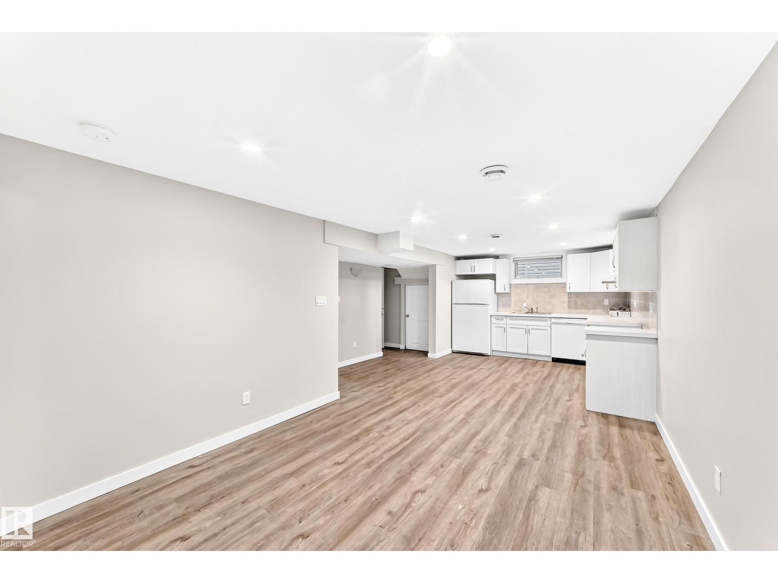 12217 88 ST NW