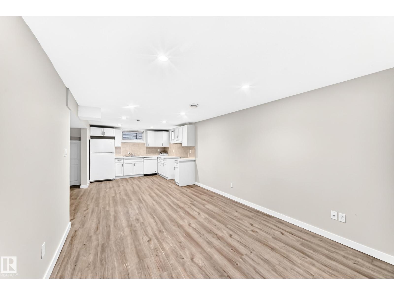 12217 88 ST NW