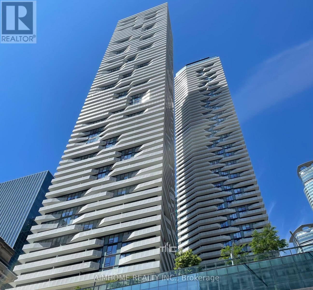5304 - 88 Harbour Street, Toronto (Waterfront Communities), Ontario  M5J 0C3 - Photo 1 - C14108614