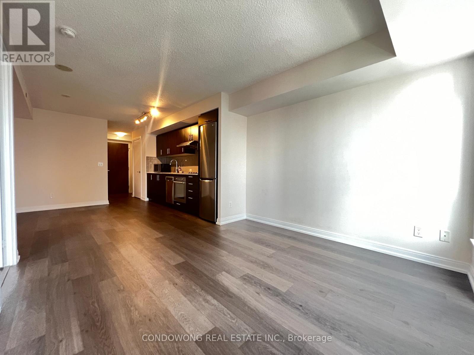 1701 - 255 VILLAGE GREEN SQUARE, Toronto, Ontario