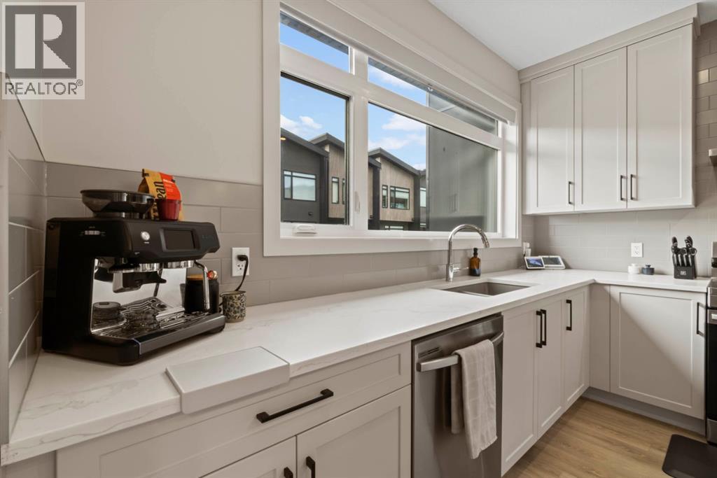 52 Royal Elm Green Nw, Calgary, Alberta  T3G 0G8 - Photo 11 - A2353934