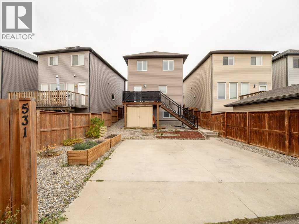 531 Moonlight Lane W