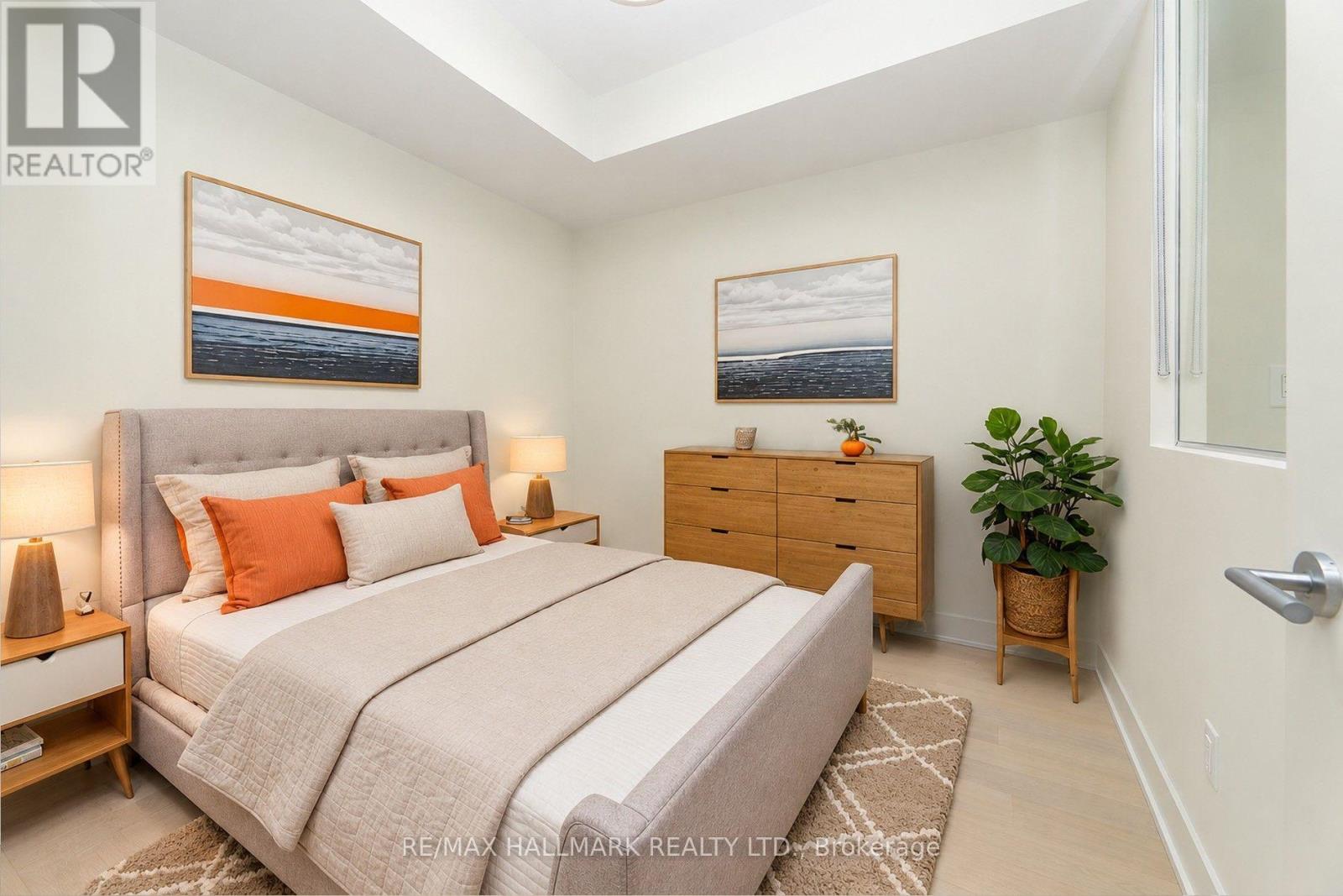 306 - 322 Dupont Street, Toronto, Ontario  M5R 0E3 - Photo 6 - C14085118