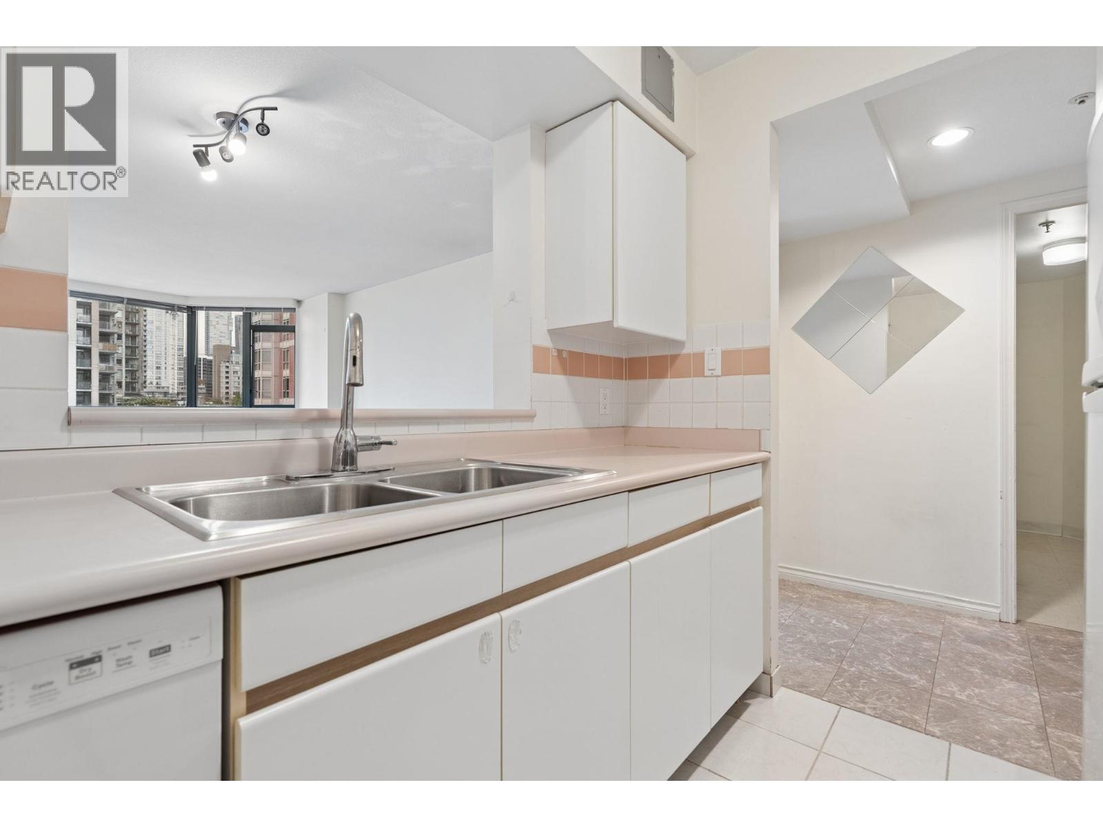 805 888 Hamilton Street, Vancouver, British Columbia  V6B 5W4 - Photo 13 - R3175546