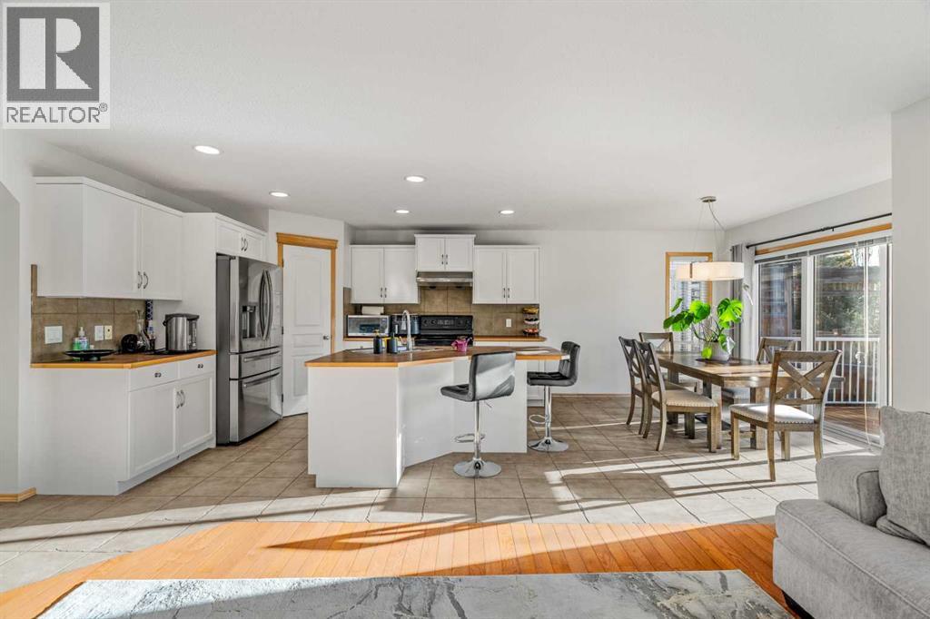 116 Tuscany Ravine Crescent Nw, Calgary, Alberta T3L 2X2 - Photo 4 - A2354016