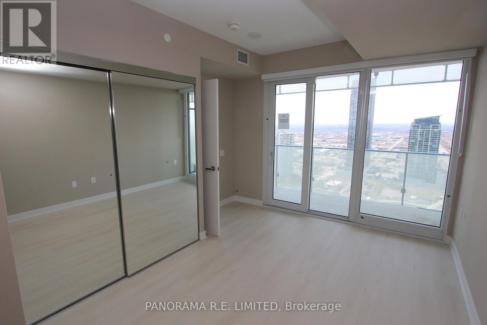 2804 - 3900 Confederation Parkway, Mississauga (City Centre), Ontario  L5B 0M3 - Photo 7 - W14108618