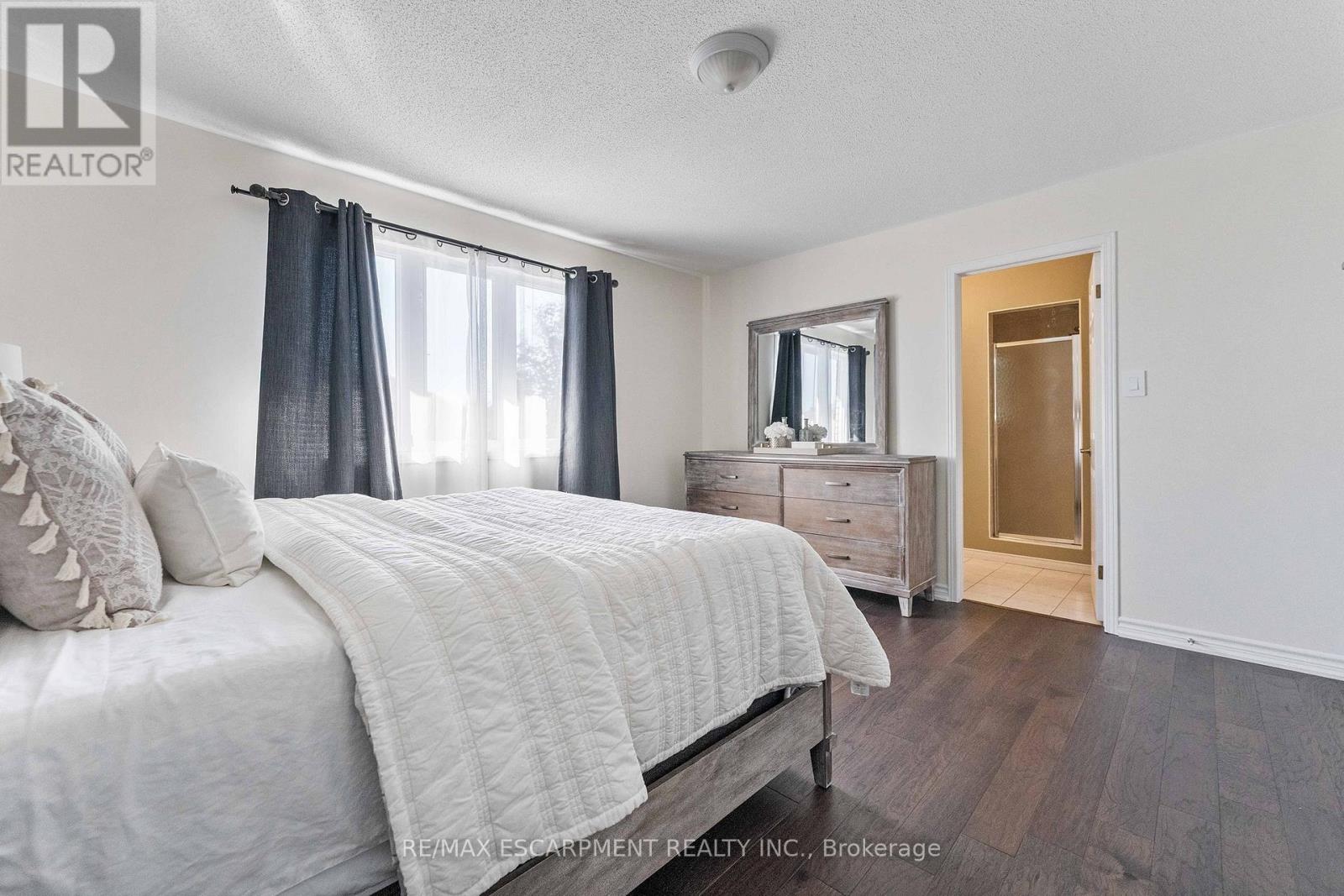 2206 Golden Orchard Trail, Oakville, Ontario  L6M 3N6 - Photo 22 - W14108640