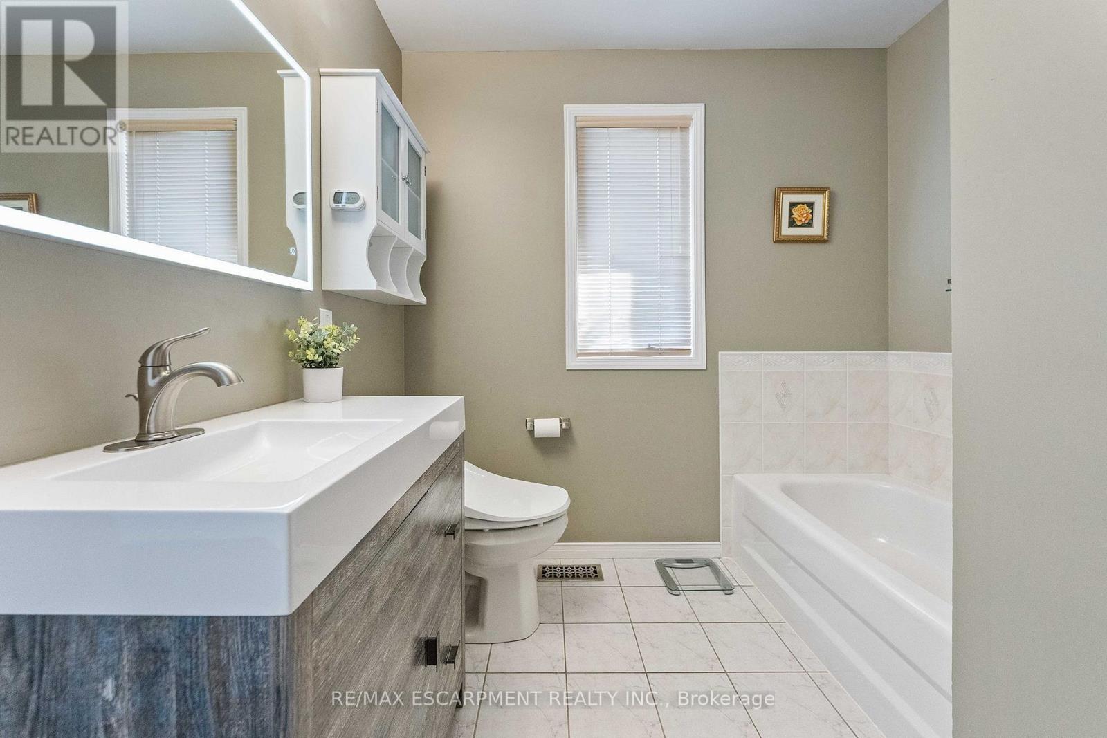 2206 Golden Orchard Trail, Oakville, Ontario  L6M 3N6 - Photo 23 - W14108640
