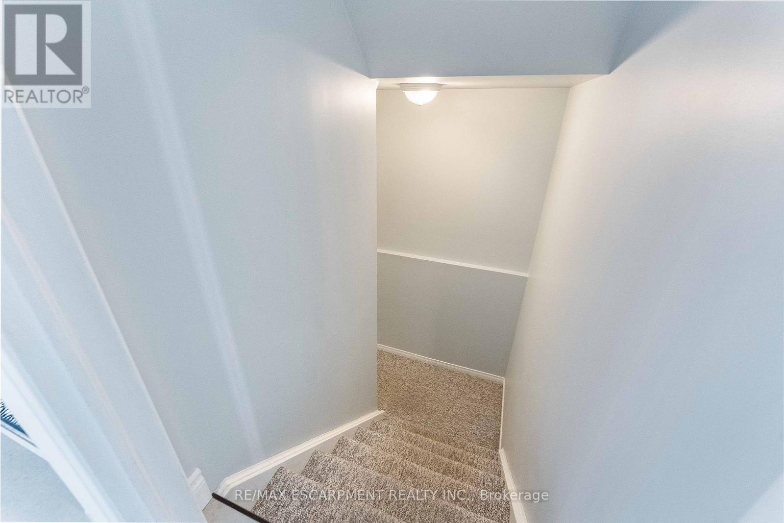 2206 Golden Orchard Trail, Oakville, Ontario  L6M 3N6 - Photo 32 - W14108640