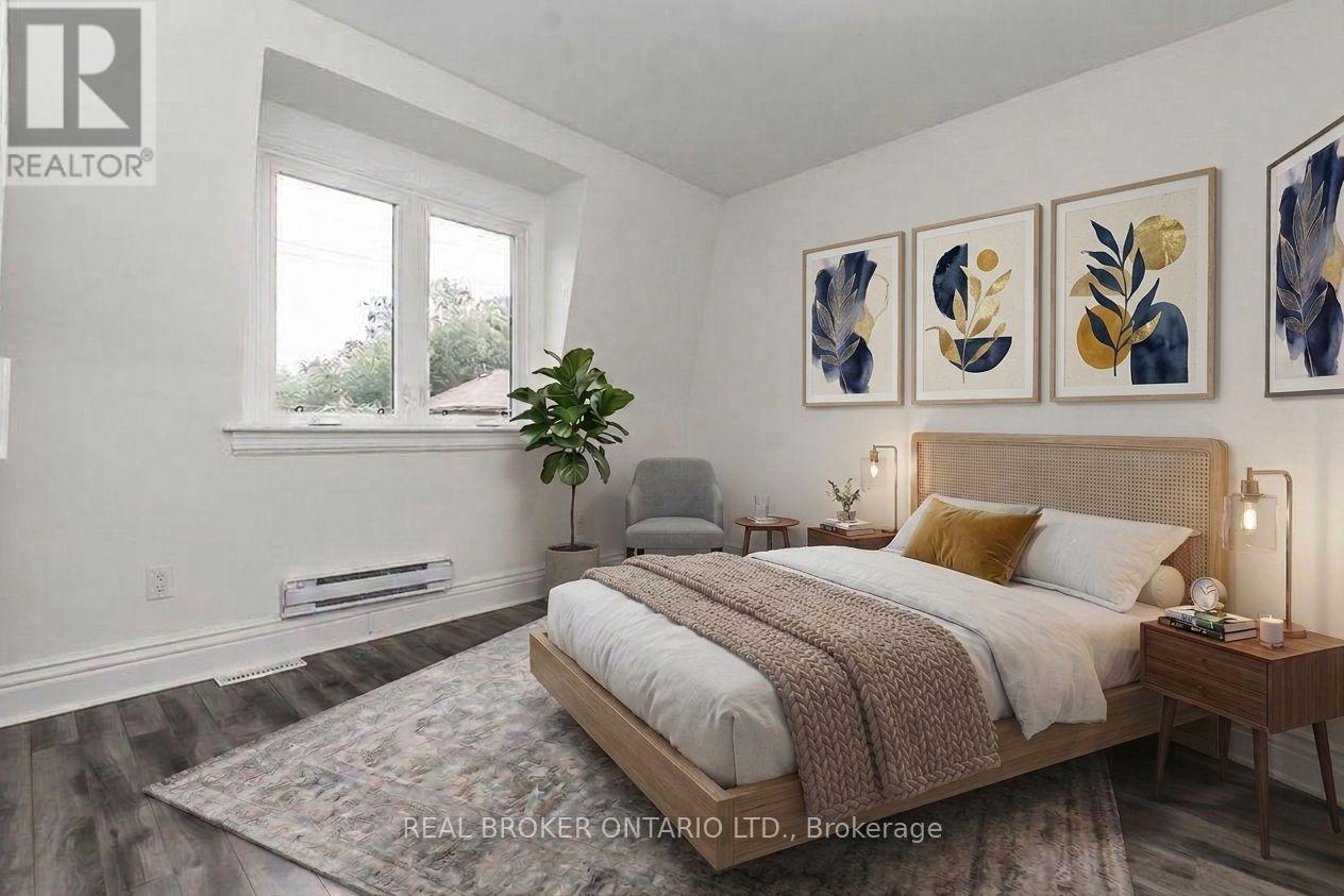 20 Golden Avenue W, Toronto (Roncesvalles), Ontario  M6R 2J4 - Photo 3 - W14108650