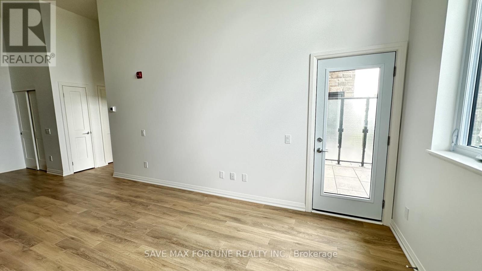 110 - 101 Golden Eagle Road, Waterloo, Ontario  N2V 1C3 - Photo 5 - X14108662