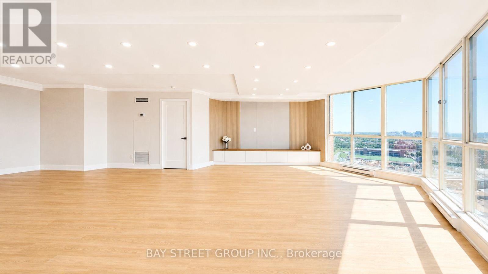 2201 - 85 SKYMARK DRIVE, Toronto, Ontario