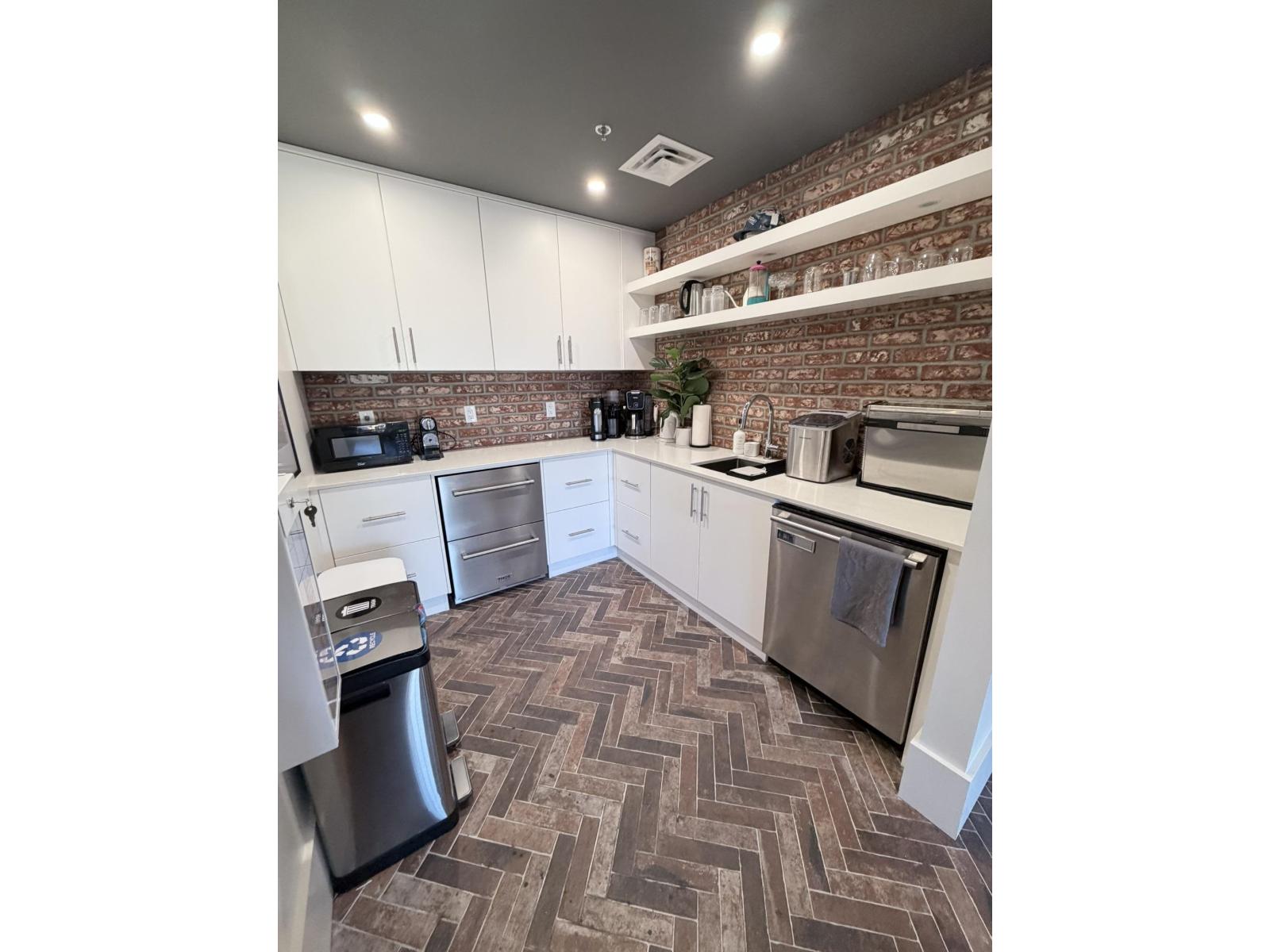 202 45925 THUNDERBIRD LANE|Chilliwack Downtown