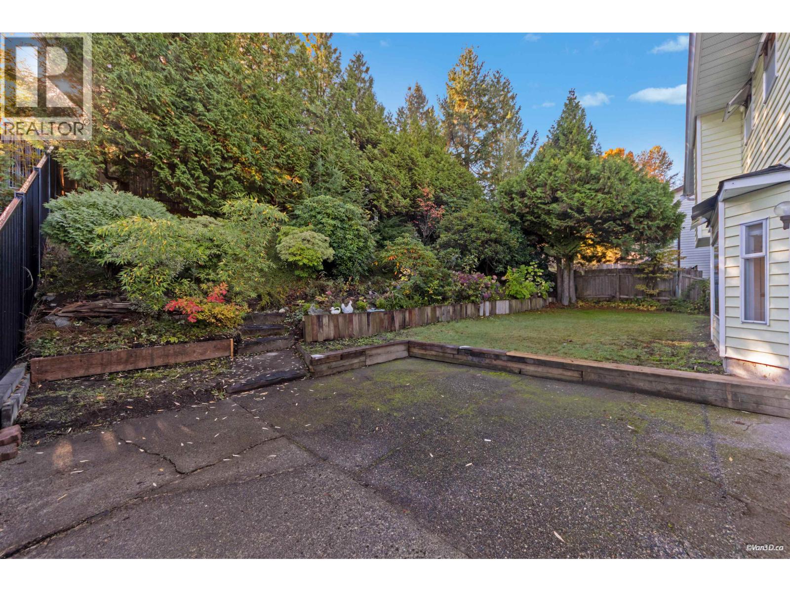 3178 Leeward Court, Coquitlam, British Columbia  V3C 5A9 - Photo 28 - R3177498