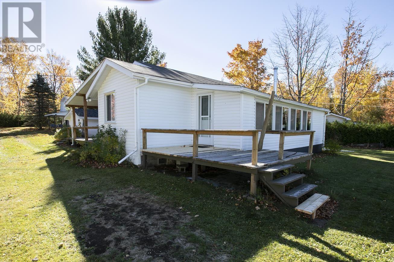 37 Albert Ter, Goulais River, Ontario  P0S 1E0 - Photo 12 - SM262958