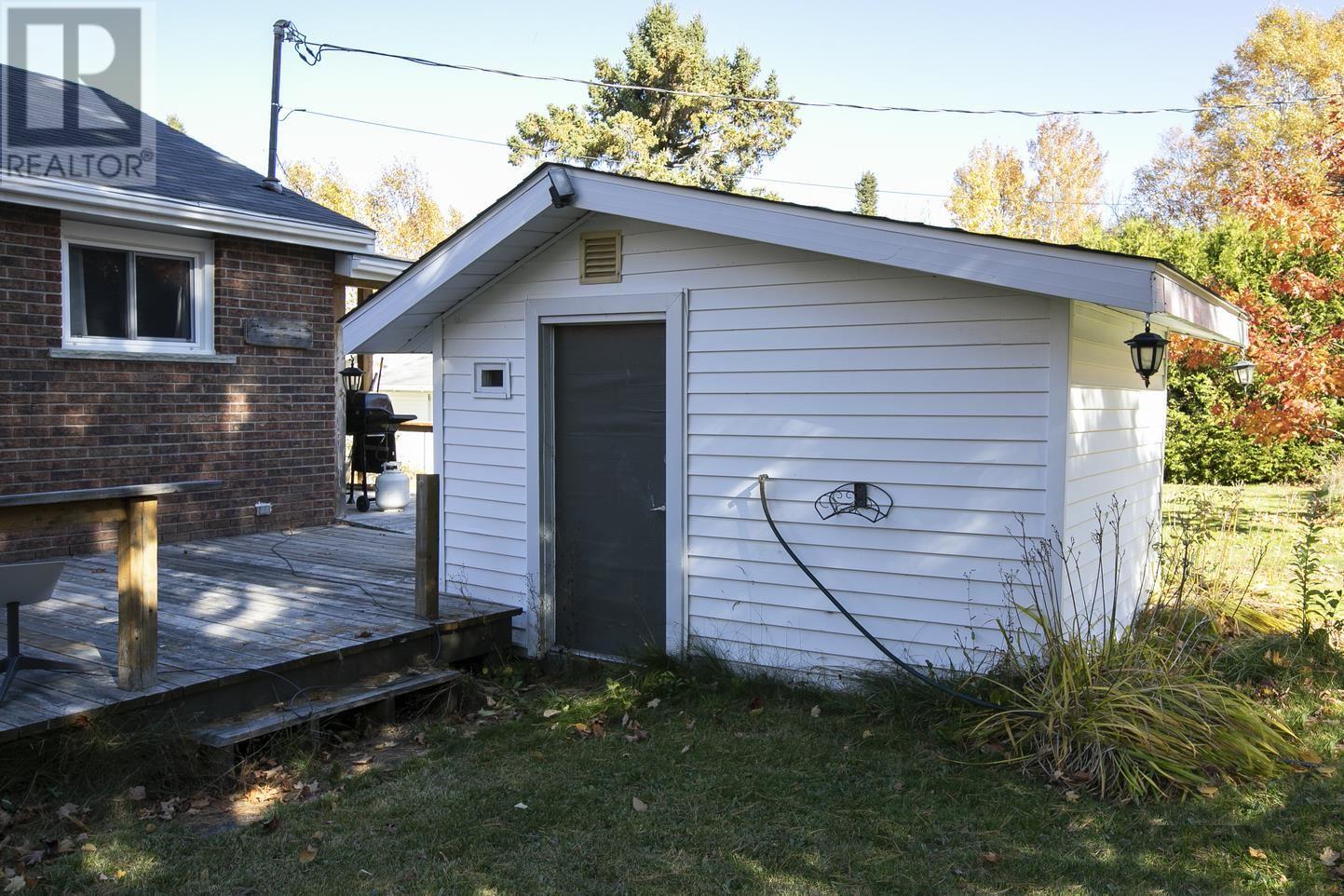37 Albert Ter, Goulais River, Ontario  P0S 1E0 - Photo 17 - SM262958