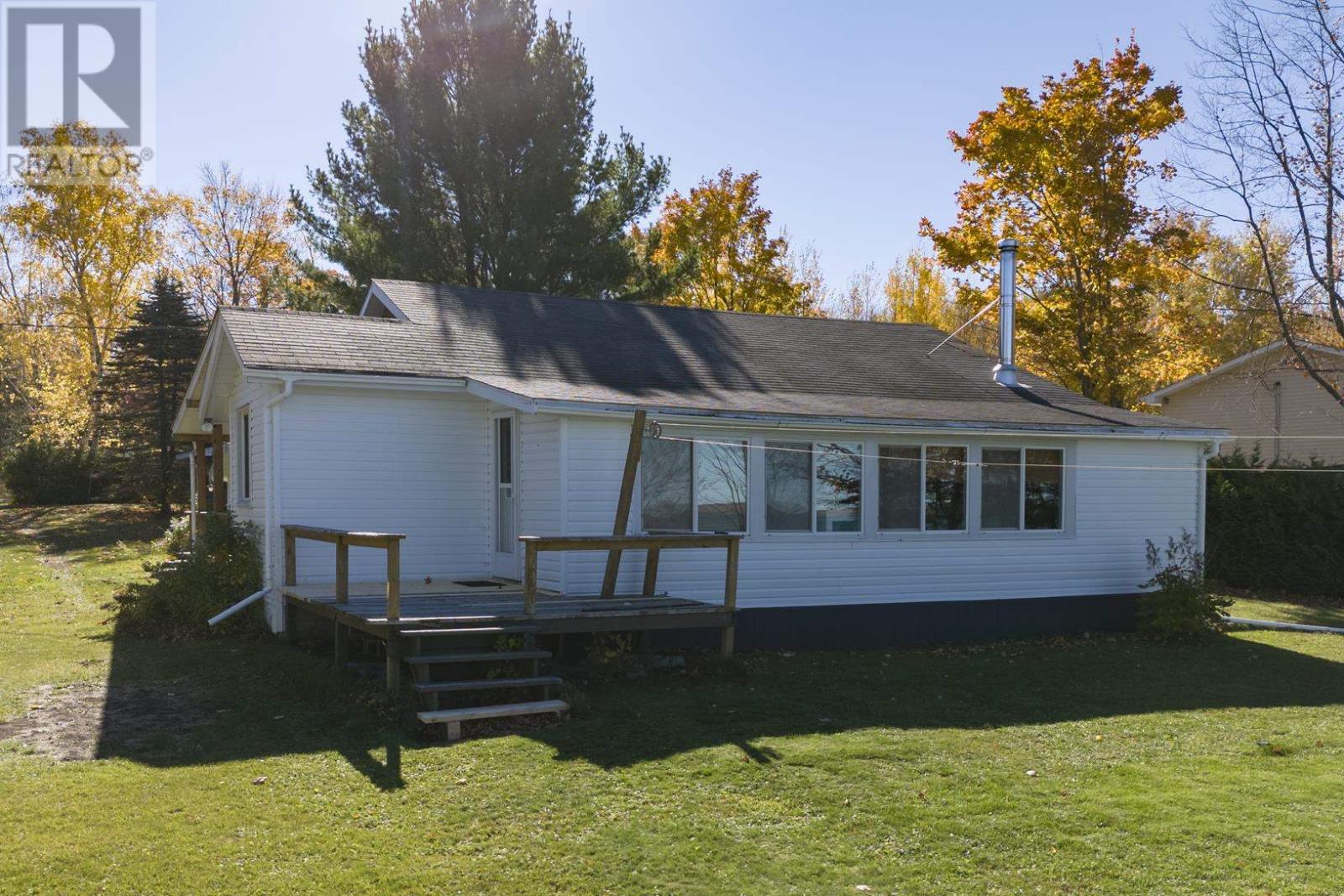 37 Albert Ter, Goulais River, Ontario  P0S 1E0 - Photo 6 - SM262958