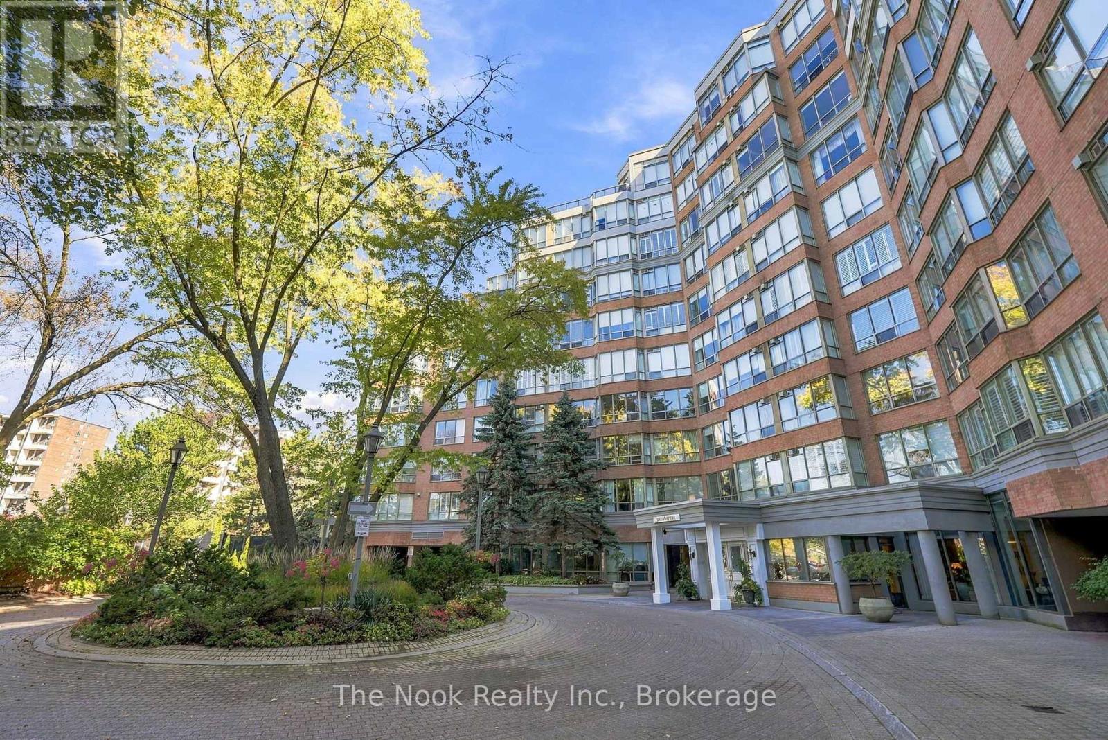 213 - 1 Ripley Avenue, Toronto (High Park-Swansea), Ontario  M6S 4Z6 - Photo 2 - W14108742