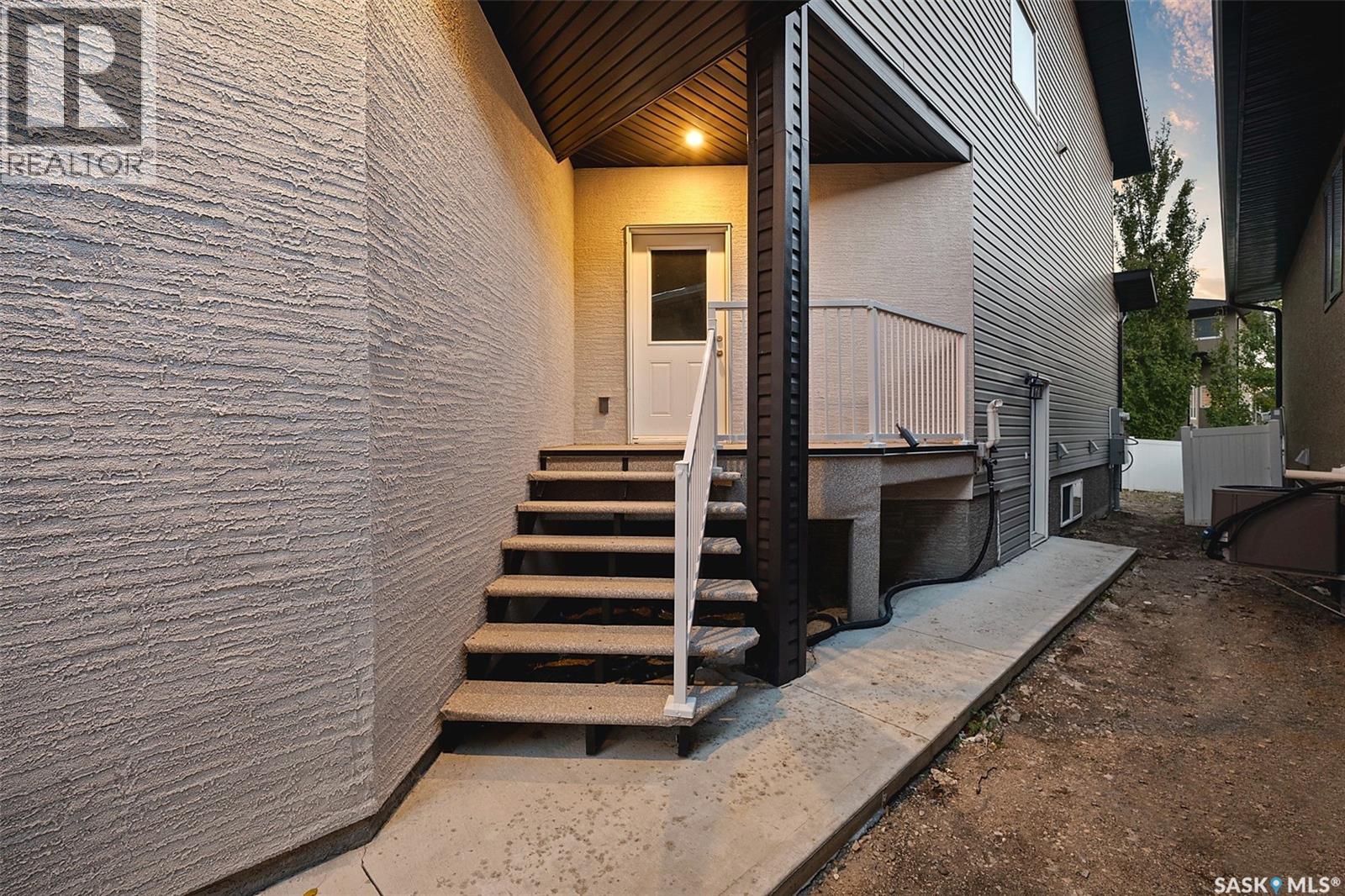 4513 Green Brooks Way E, Regina, Saskatchewan  S4V 3K5 - Photo 3 - SK051699