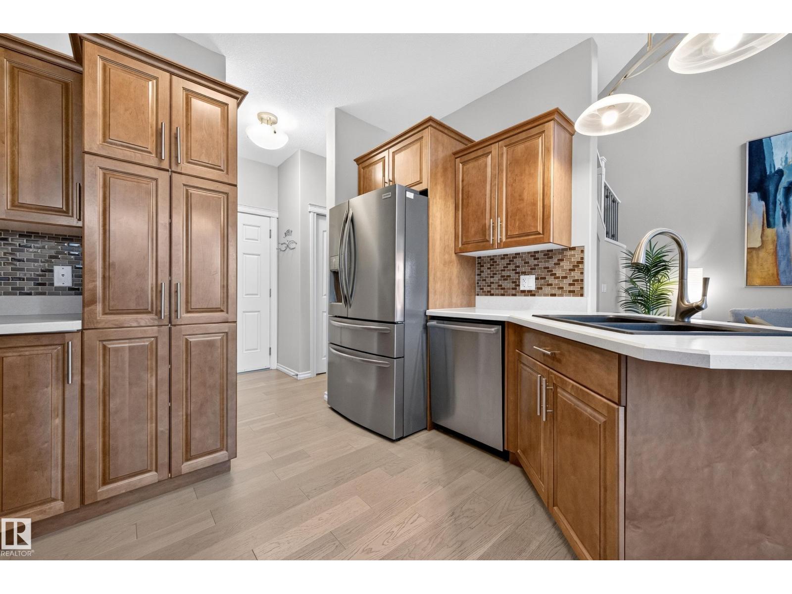 #404 41 SUMMERWOOD BV