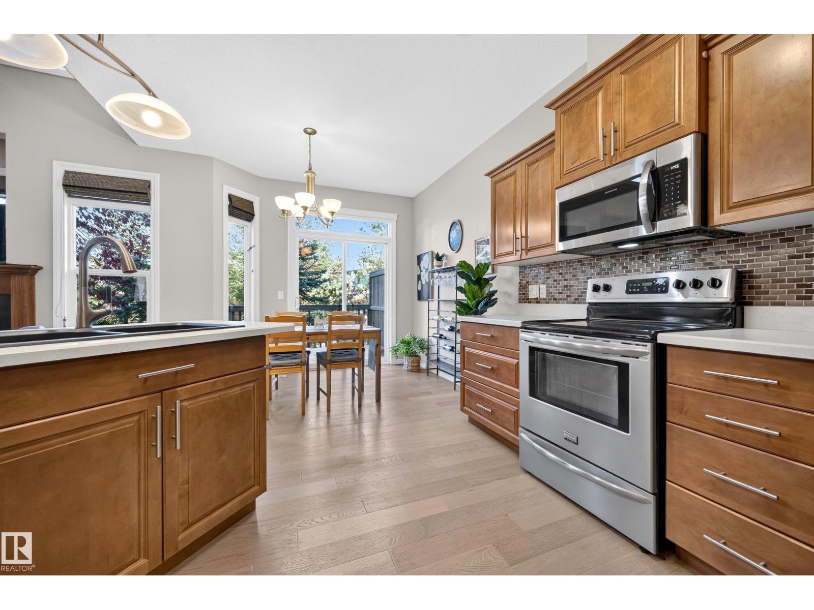 #404 41 SUMMERWOOD BV