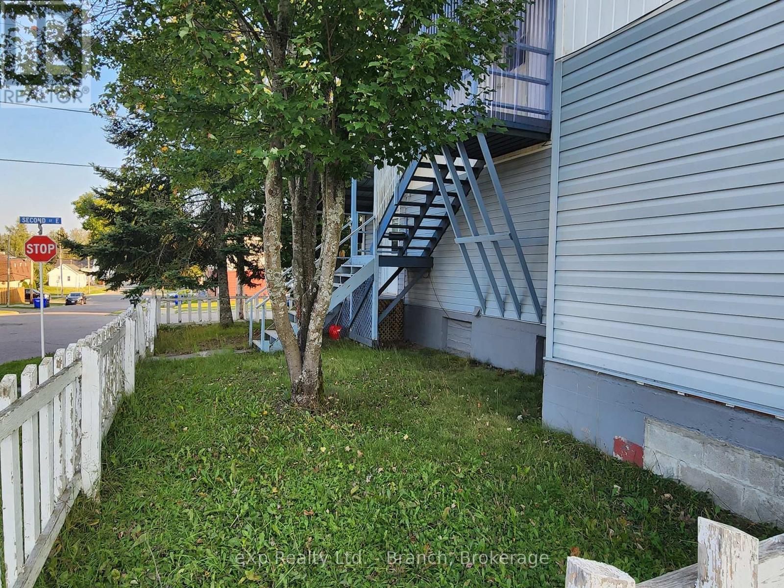 58 Second Street E, Kirkland Lake, Ontario  P2N 1R5 - Photo 4 - T14108850