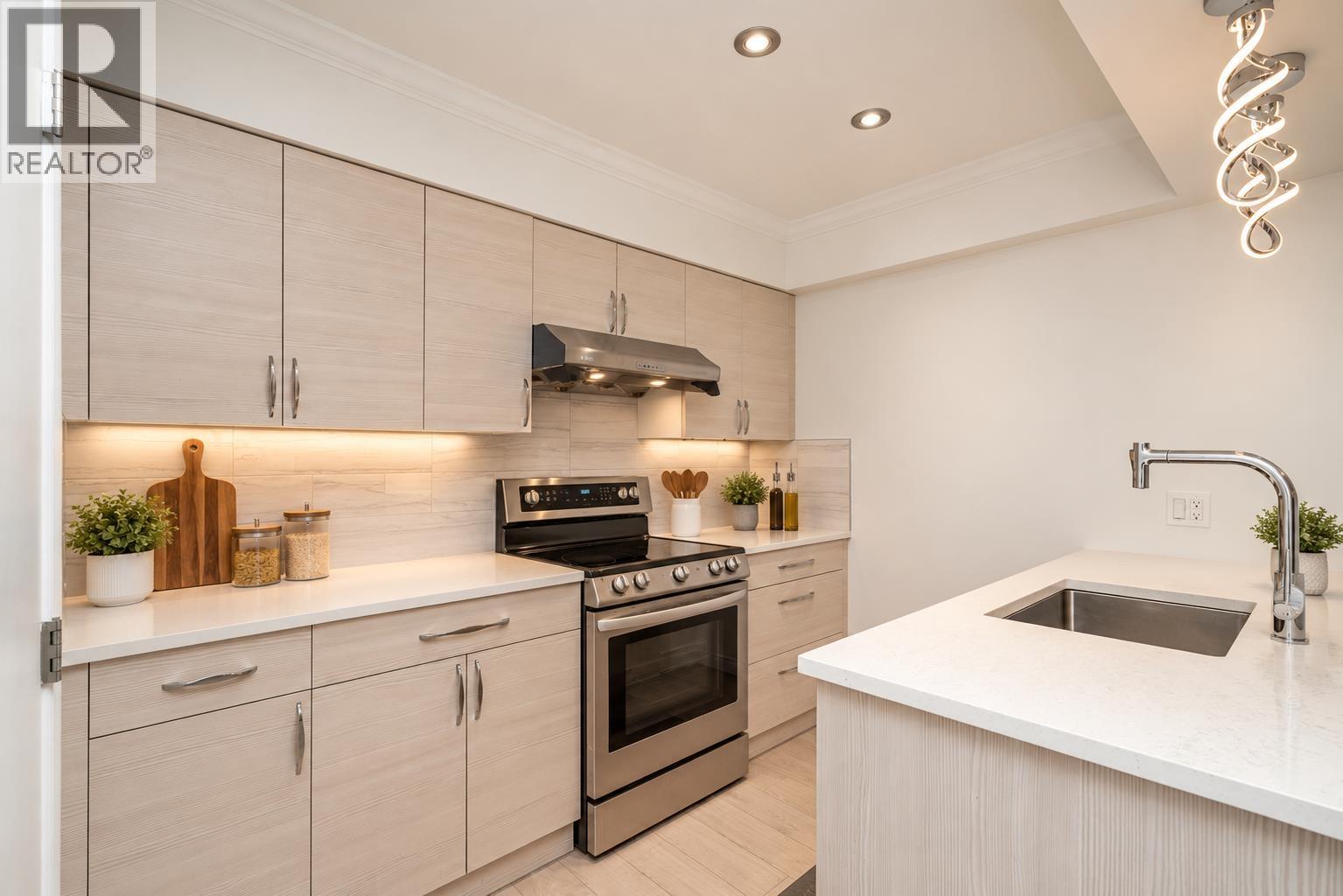 106 1510 Nelson Street, Vancouver, British Columbia  V6G 1M1 - Photo 4 - R3177563