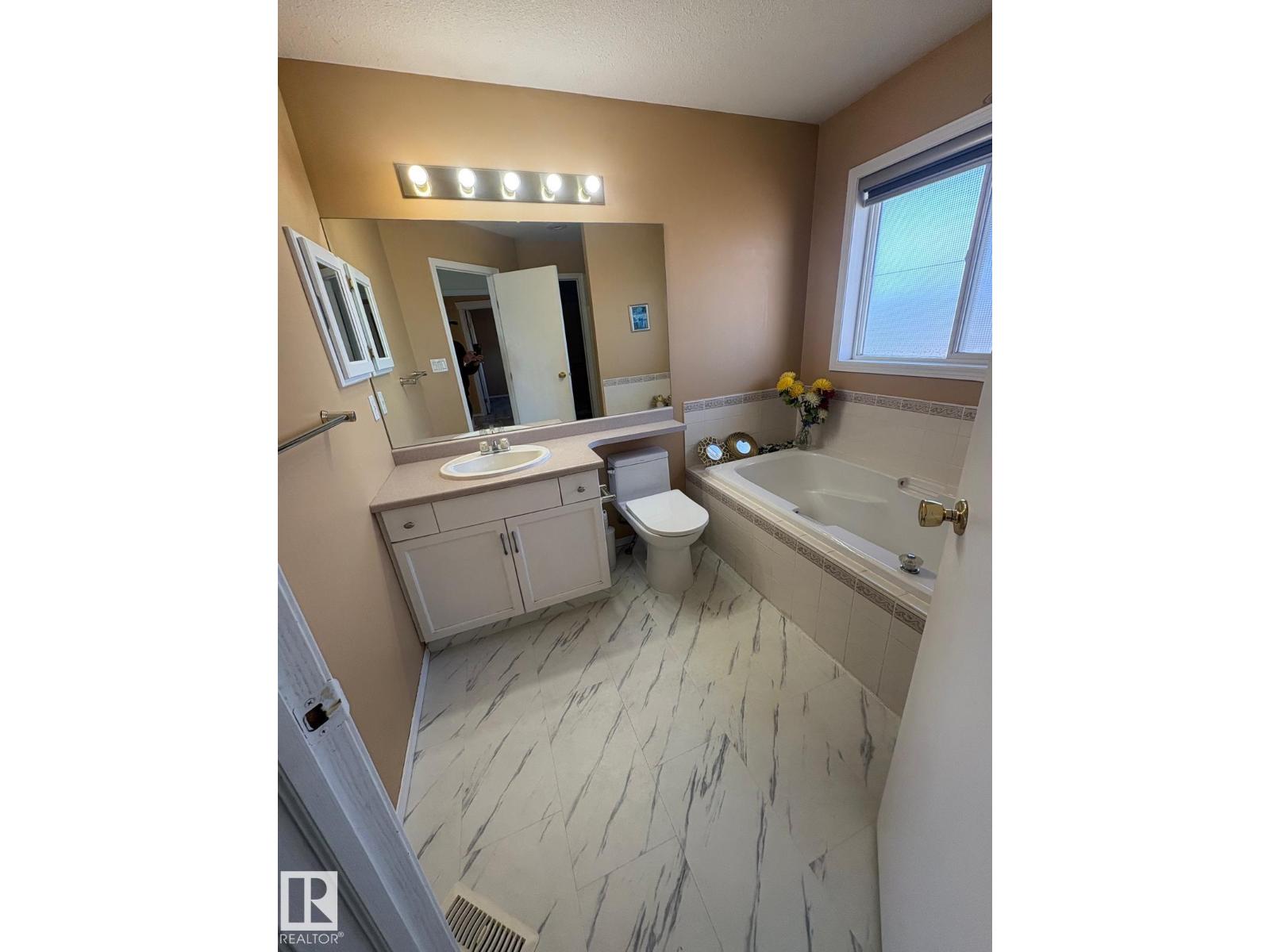 4424 28a St NW NW, Edmonton, Alberta  T6T 1K1 - Photo 24 - E4513820