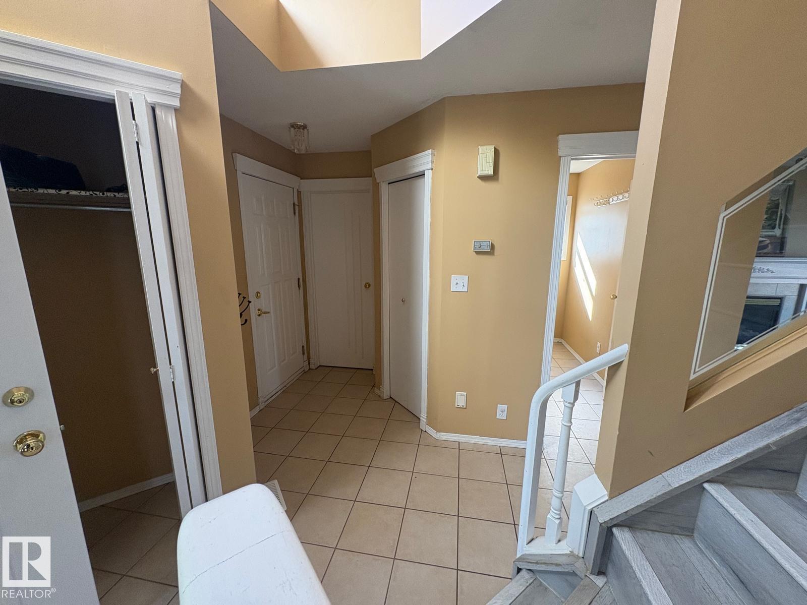 4424 28a St NW NW, Edmonton, Alberta  T6T 1K1 - Photo 4 - E4513820