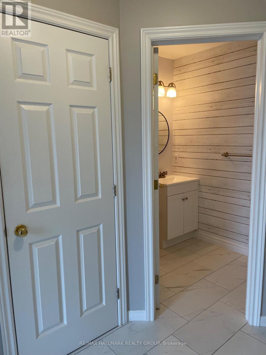 2203 Saturn Crescent, Ottawa, Ontario  K4A 3T6 - Photo 3 - X14108732