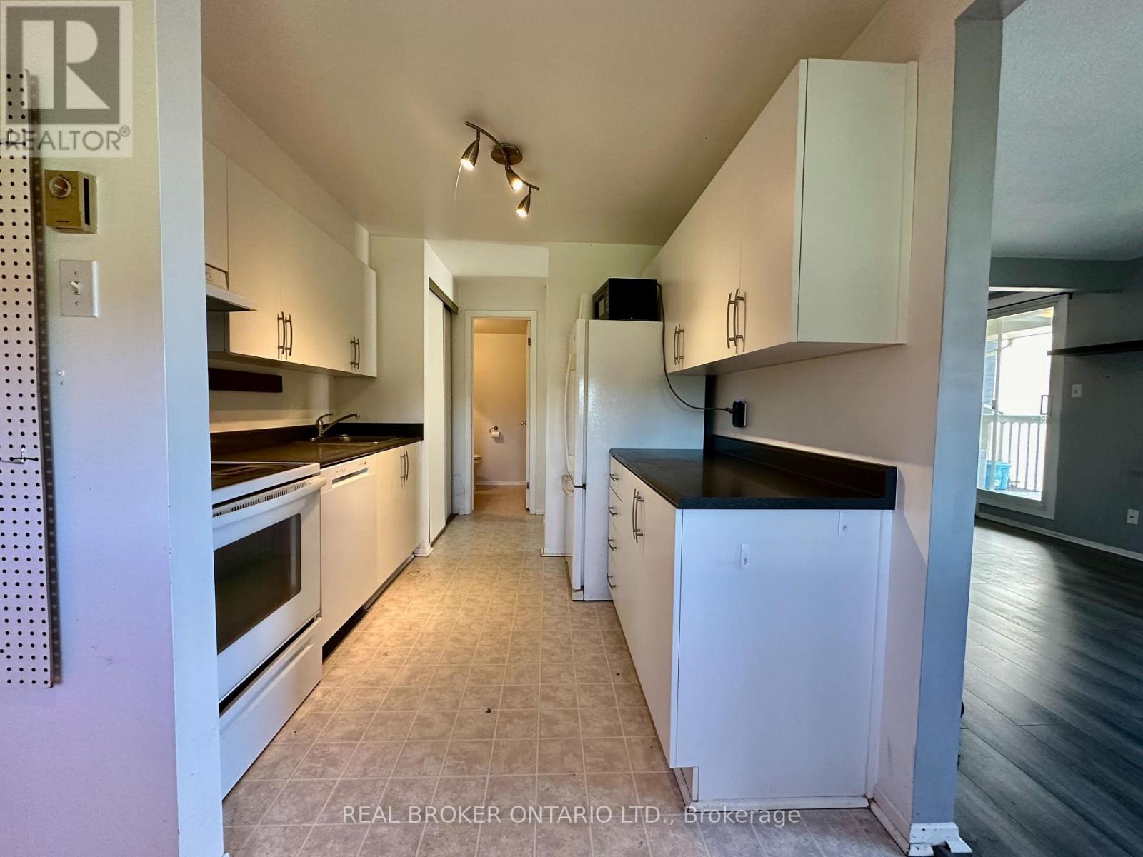 72b - 750 St. Andre Drive, Ottawa, Ontario  K1C 4S2 - Photo 11 - X14108766
