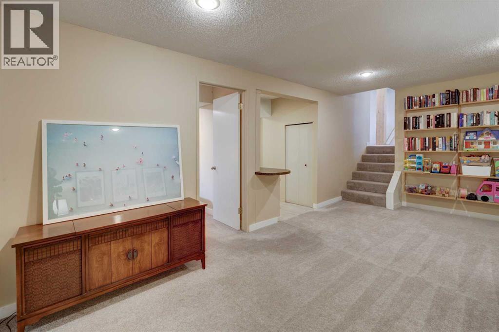4519 Vandergrift Crescent Nw, Calgary, Alberta  T3A 0J1 - Photo 27 - A2354145