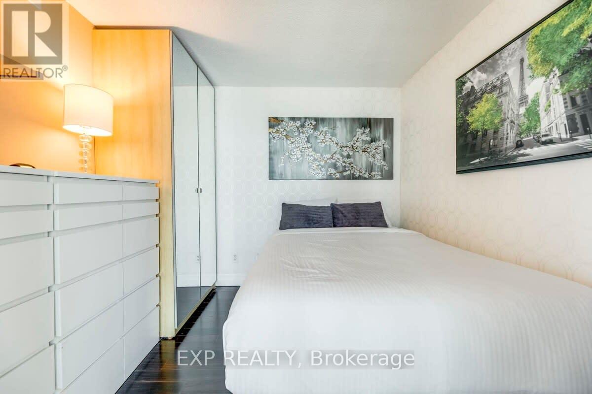 1213 - 208 Queens Quay W, Toronto (Waterfront Communities), Ontario  M5J 2Y5 - Photo 8 - C14108788