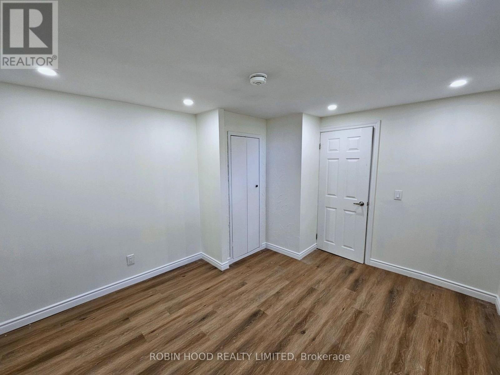 36 Linton Avenue, Ajax (Central West), Ontario  L1T 2X6 - Photo 11 - E14108704