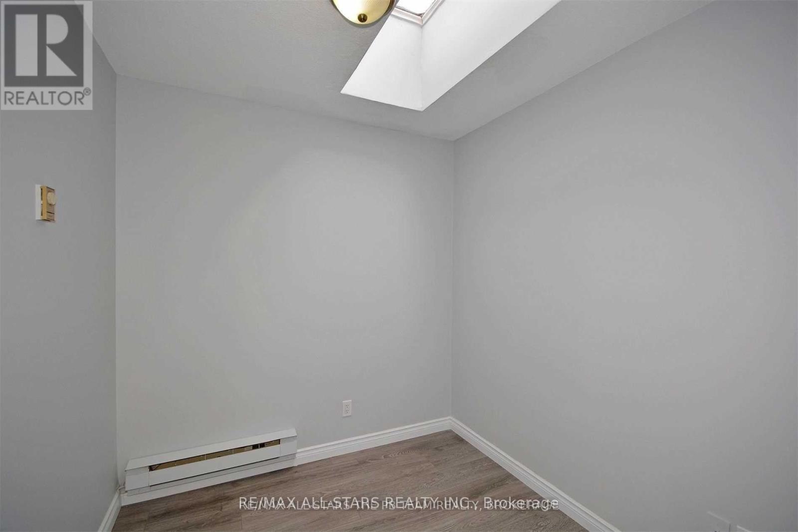202 - 52 August Avenue, Toronto (Oakridge), Ontario  M1L 3M9 - Photo 6 - E14108864