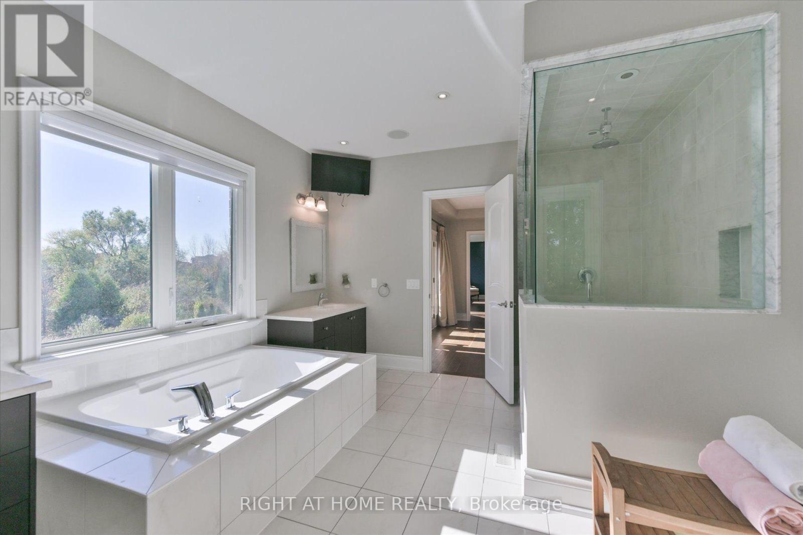 25 Wedgeport Court, King (Nobleton), Ontario  L0G 1N0 - Photo 21 - N14108730