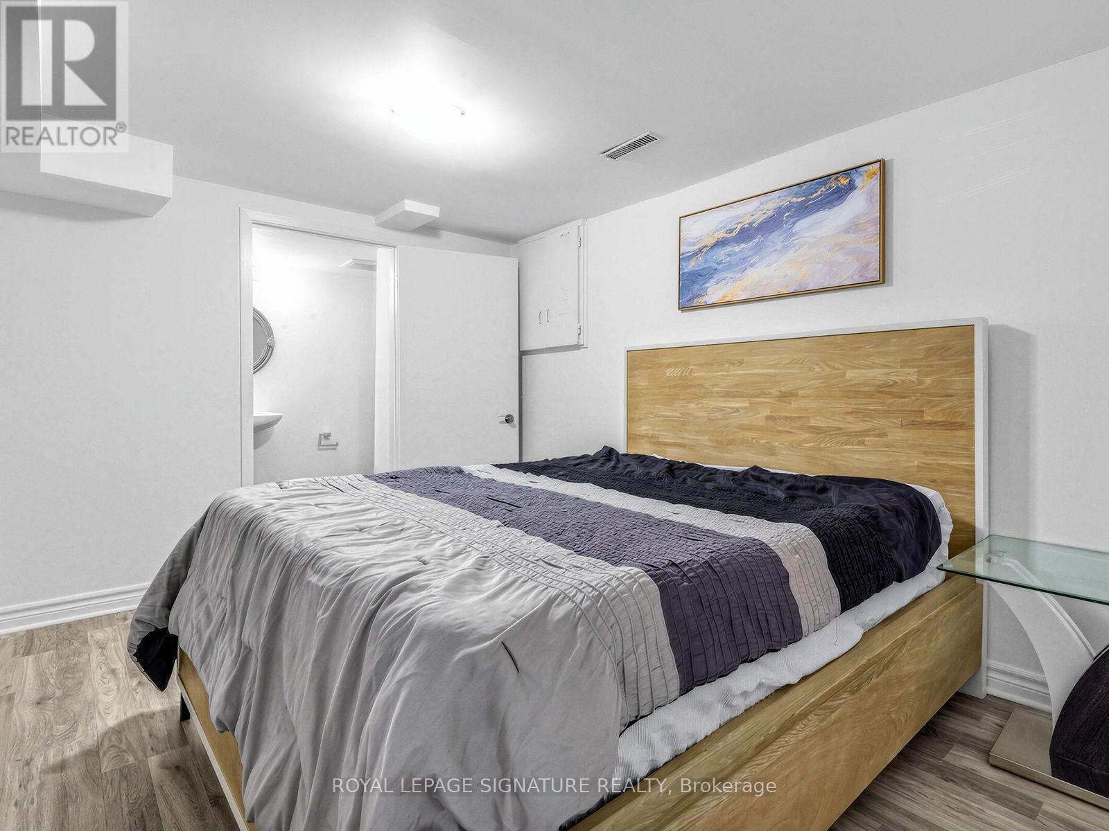 12 Strathmore Drive, Markham, Ontario  L3P 6J6 - Photo 33 - N14108888