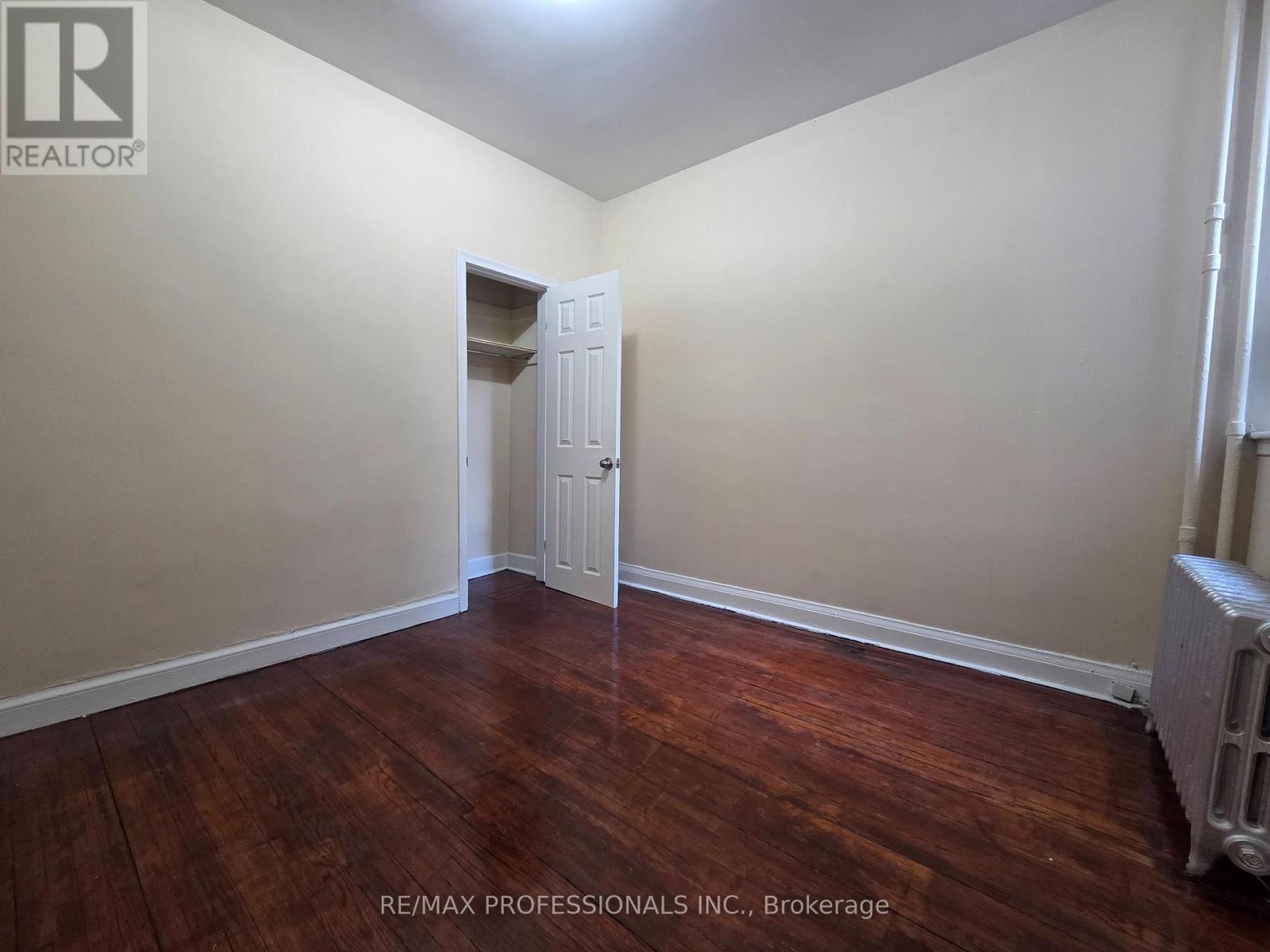 Main Level - 150 Robert Street, Toronto, Ontario  M5S 2K3 - Photo 9 - C13717964
