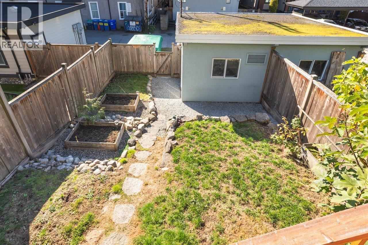 355 E 4TH STREET