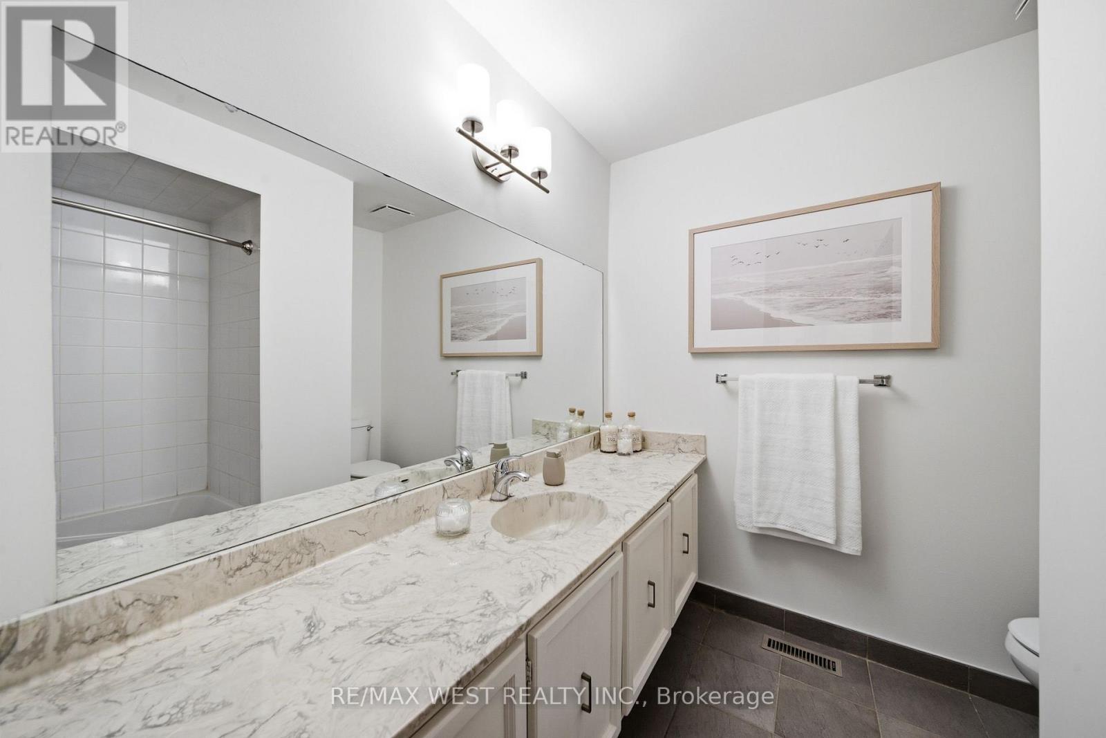 510 Galedowns Court, Mississauga, Ontario  L5A 3H9 - Photo 16 - W14108798