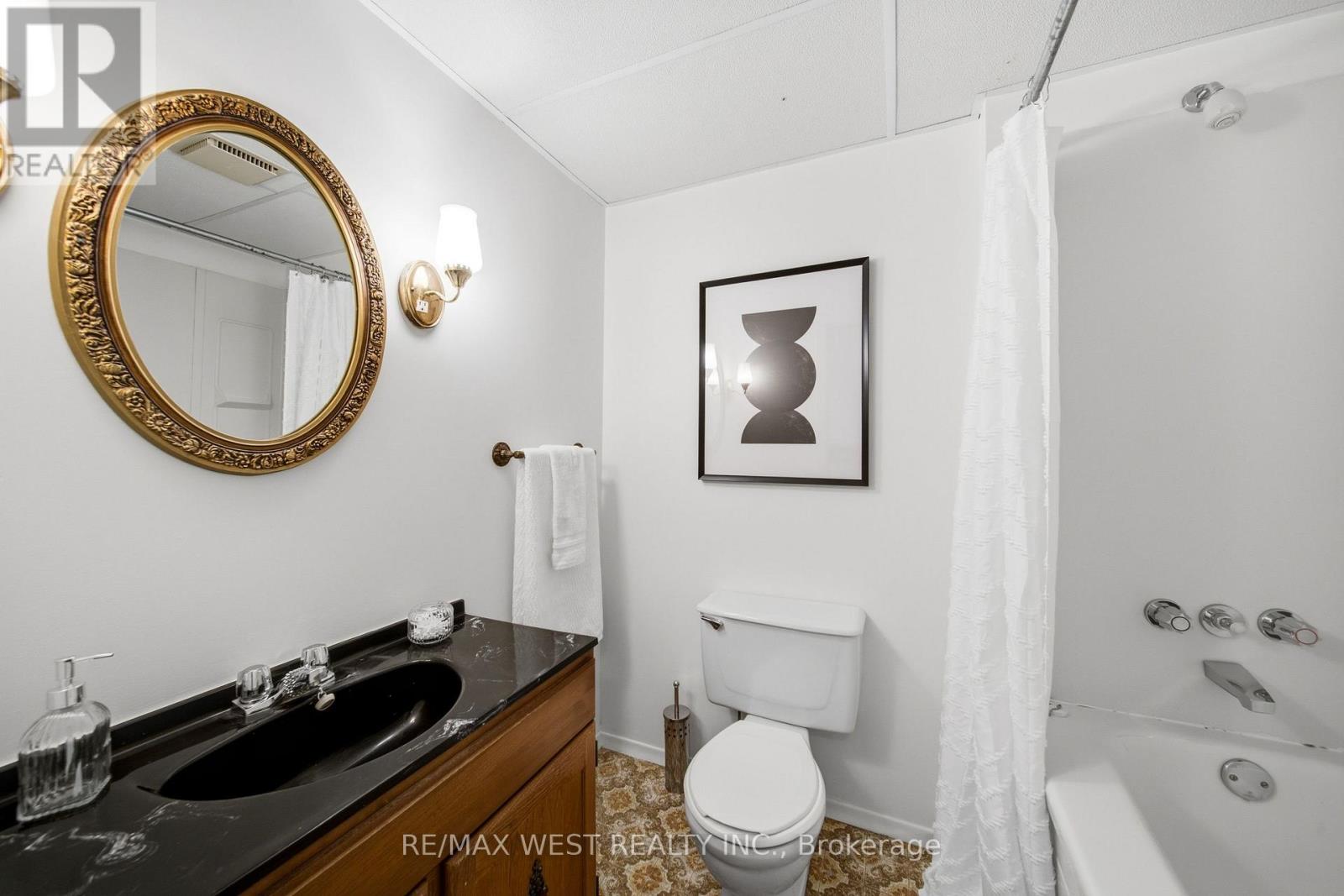 510 Galedowns Court, Mississauga, Ontario  L5A 3H9 - Photo 21 - W14108798