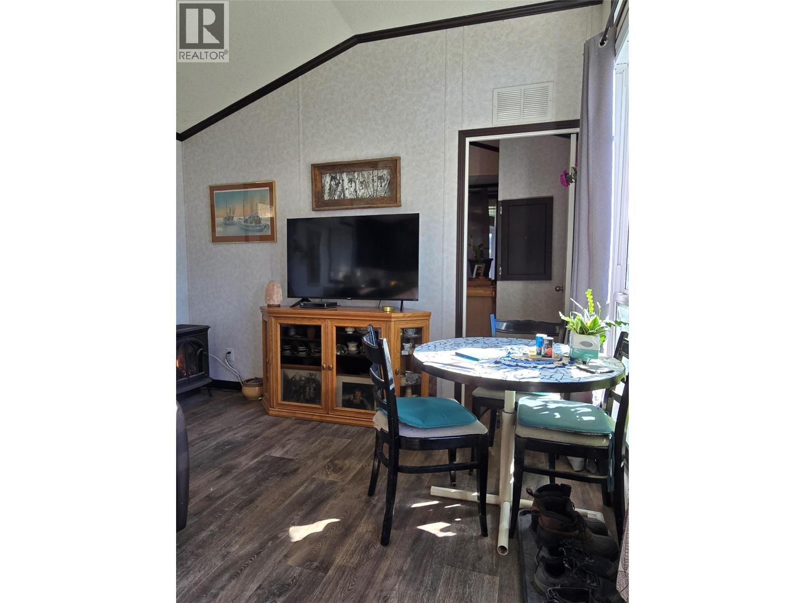 4050 White Lake Road, White Lake, British Columbia V0E 2W0 - Photo 10 - 10403924