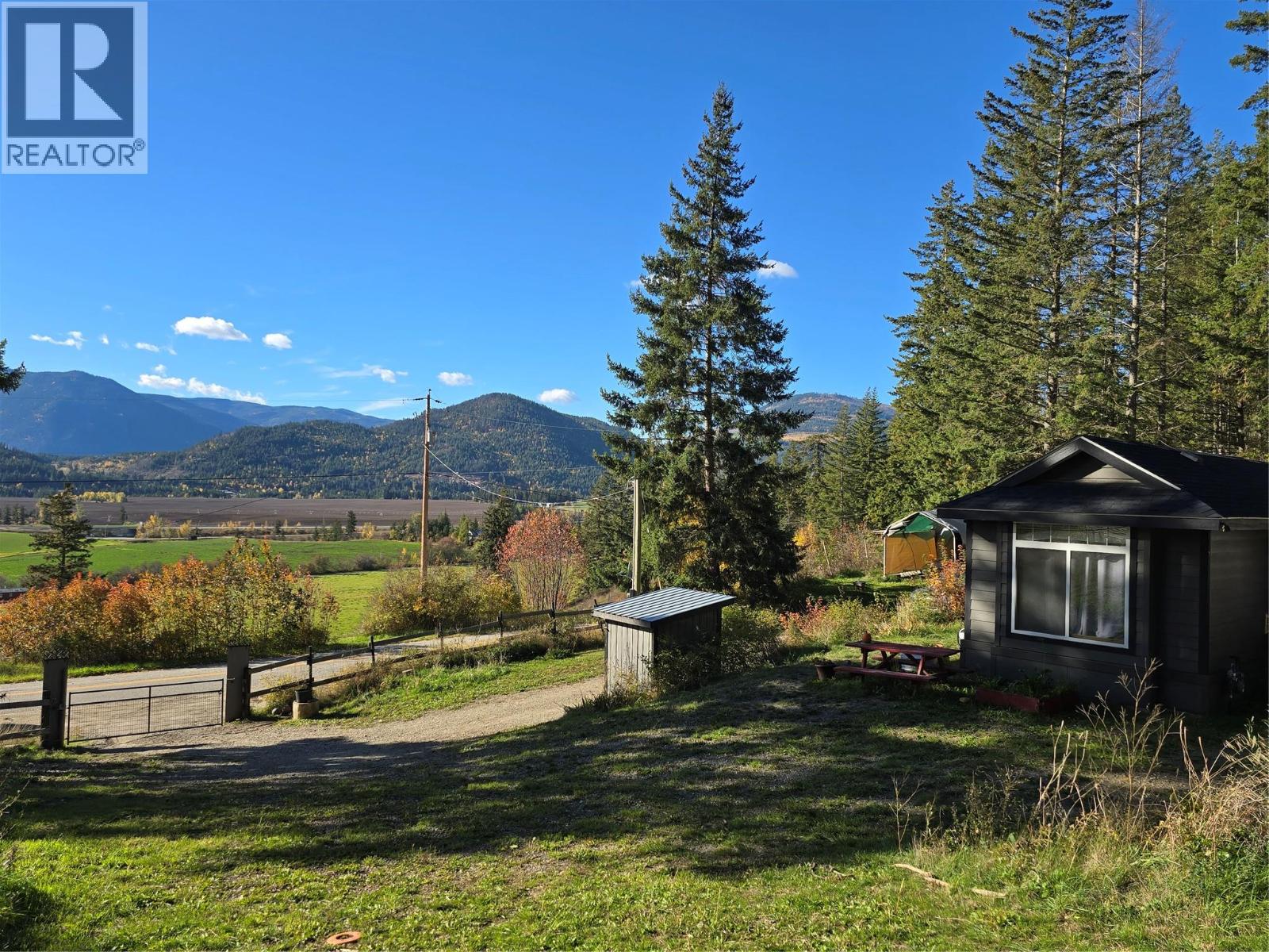 4050 White Lake Road, White Lake, British Columbia V0E 2W0 - Photo 2 - 10403924