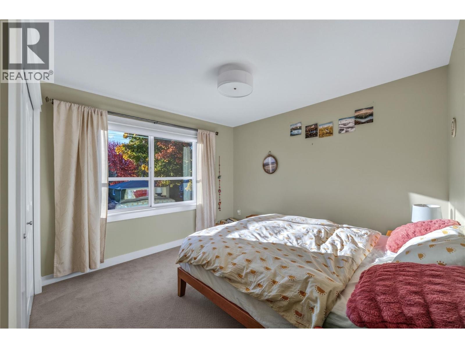 644 VICTORIA Drive Unit# 101